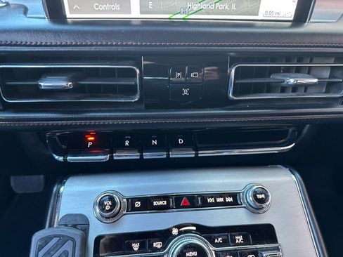 Used 2023 Lincoln Aviator AWD image 22