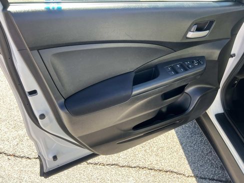 Used 2016 Honda CR-V LX image 10