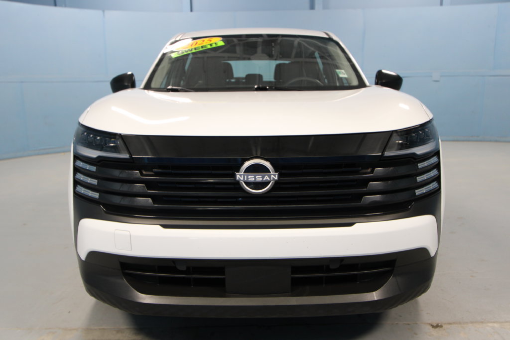 Used 2025 Nissan Kicks S FWD image 21