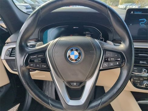 Used 2023 BMW 530e xDrive image 34