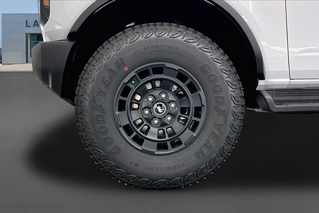 New 2026 Ford Bronco Outer Banks w/ Sasquatch Package AWD/4WD image 13