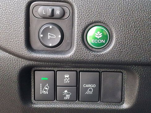 Used 2024 Honda Ridgeline Sport image 25