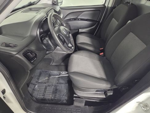 Used 2022 RAM ProMaster City Tradesman image 11