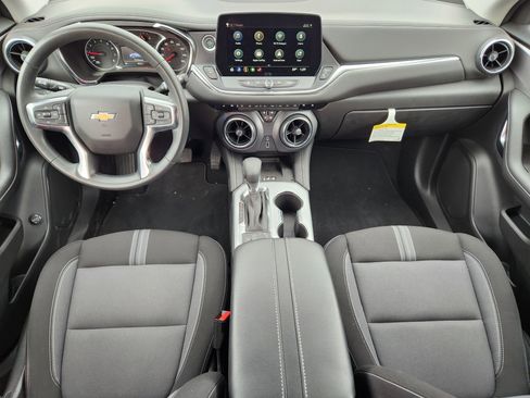 New 2025 Chevrolet Blazer LT w/ Convenience Package image 19