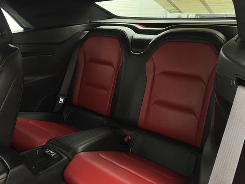 Used 2016 Chevrolet Camaro SS RWD image 12