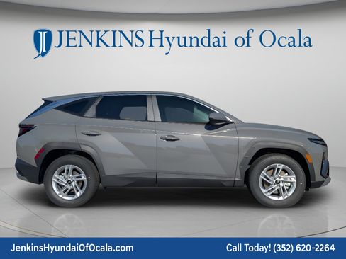 New 2026 Hyundai Tucson SE FWD image 2