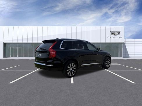 Used 2024 Volvo XC90 B6 Plus AWD/4WD image 3