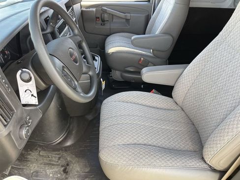 New 2025 GMC Savana 2500 Extended w/ Driver Convenience Package image 17