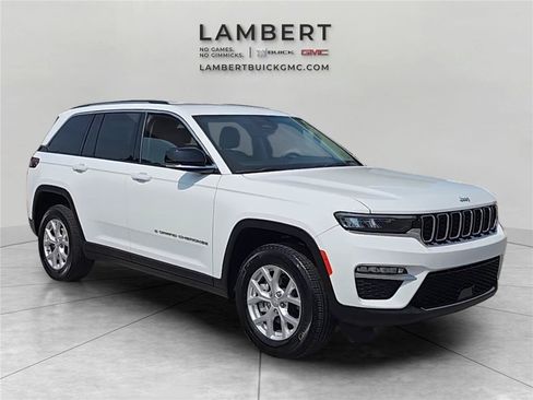 Used 2023 Jeep Grand Cherokee Limited AWD/4WD image 7