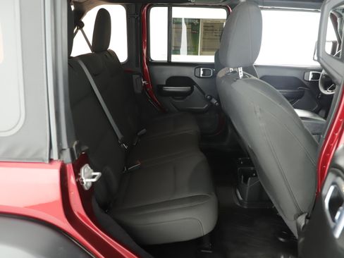 Certified 2021 Jeep Wrangler Unlimited Sport image 17