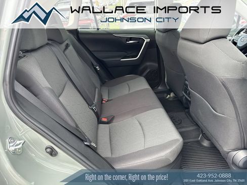 Used 2023 Toyota RAV4 XLE AWD/4WD image 41