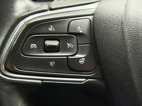 Used 2023 Buick Envision Essence w/ Sport Touring Package FWD image 29