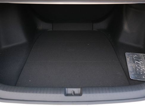 Used 2025 Honda Accord LX image 38