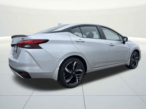 New 2025 Nissan Versa SR image 4