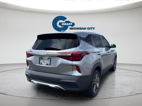 Used 2023 Kia Seltos LX AWD/4WD image 9