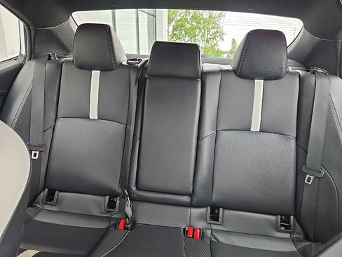Used 2025 Toyota Camry SE FWD image 33