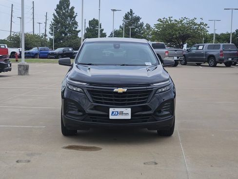 Used 2024 Chevrolet Equinox LS AWD/4WD image 2