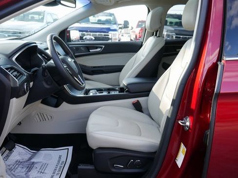 Used 2019 Ford Edge Titanium w/ Equipment Group 301A image 2