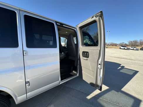 Used 2024 Chevrolet Express 2500 LT w/ LT Preferred Equipment Group image 25