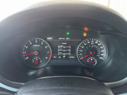 Used 2018 Kia Stinger GT2 AWD/4WD image 30