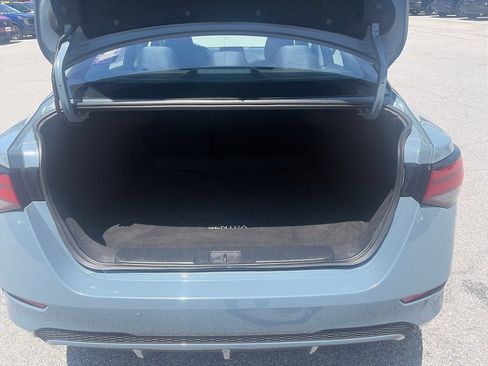 Used 2024 Nissan Sentra SV FWD image 22