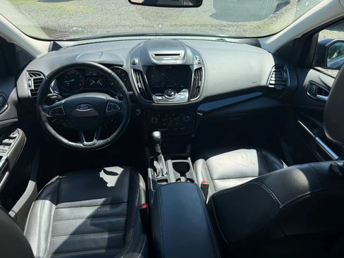 Used 2017 Ford Escape Titanium AWD/4WD image 30