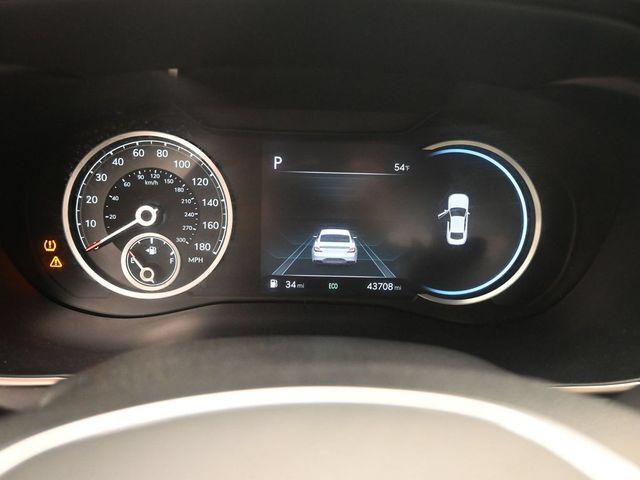 Used 2023 Genesis G70 2.0T RWD image 10