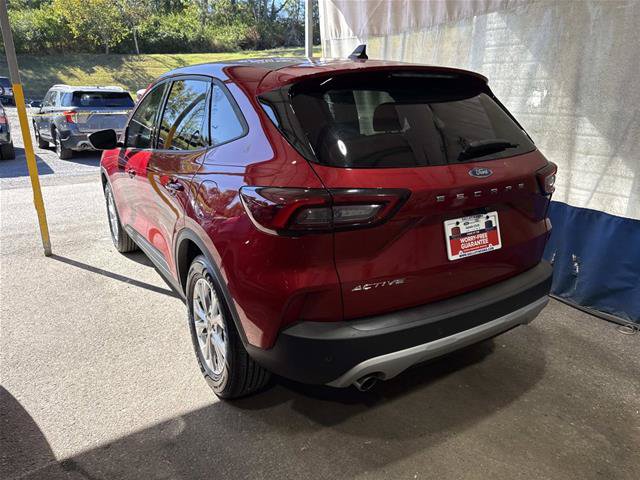 Certified 2025 Ford Escape Active w/ Tech Pack #1 FWD image 5