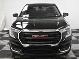 Used 2024 GMC Terrain SLE image 2