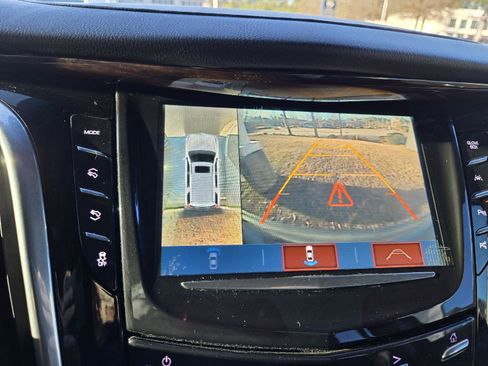 Used 2019 Cadillac Escalade Luxury image 35