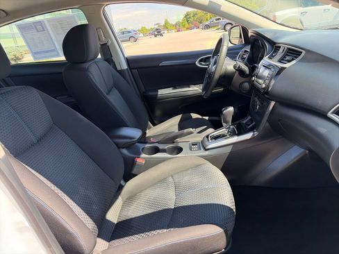 Used 2018 Nissan Sentra SR Turbo w/ SR Midnight Edition Package FWD image 13