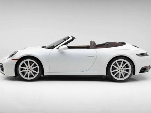 Used 2024 Porsche 911 Carrera image 12