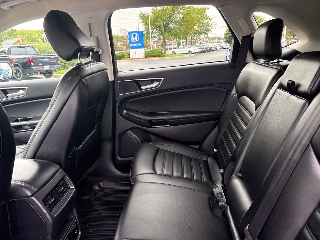 Used 2020 Ford Edge SEL w/ Convenience Package AWD/4WD image 19