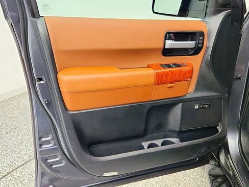 Used 2020 Toyota Sequoia Platinum image 11