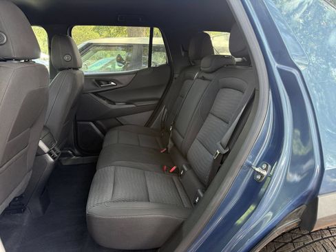 Used 2025 Chevrolet Equinox LT FWD image 38