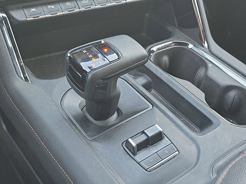 Used 2023 GMC Sierra 1500 AT4 w/ Technology Package image 20