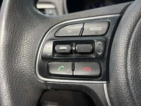 Used 2018 Kia Optima LX image 28