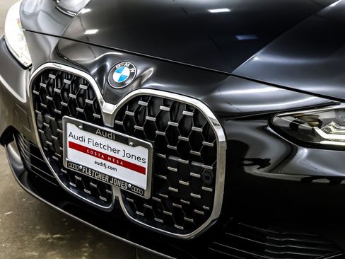 Used 2024 BMW 430i xDrive Coupe w/ Premium Package image 13