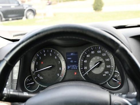 Used 2016 INFINITI Q70 L 3.7 w/ Deluxe Touring Package image 19