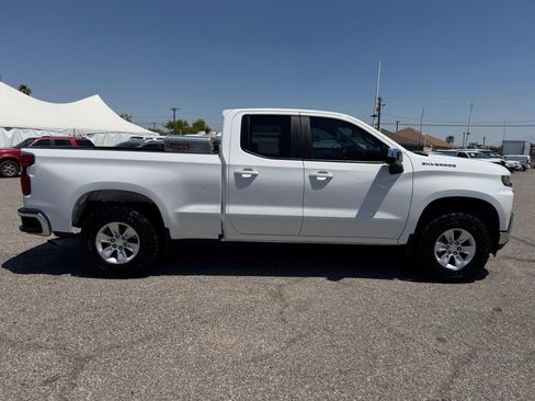 Used 2020 Chevrolet Silverado 1500 LT w/ Fleet Comfort Package AWD/4WD image 4
