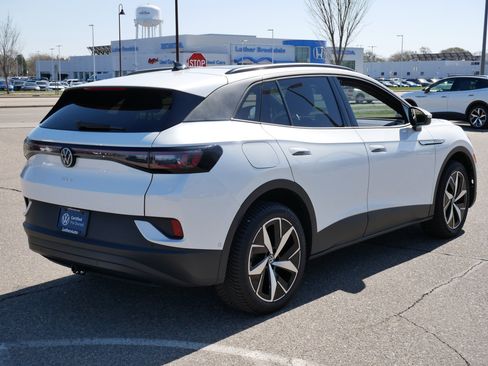 Used 2023 Volkswagen ID.4 Pro S image 7
