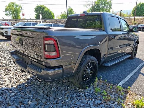 Used 2022 RAM 1500 Laramie AWD/4WD image 5
