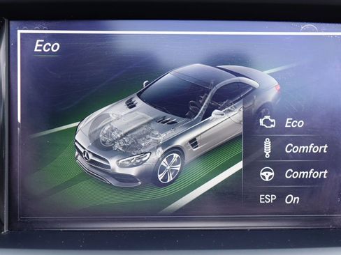 Used 2017 Mercedes-Benz SL 550 w/ Driver Assistance Package image 24