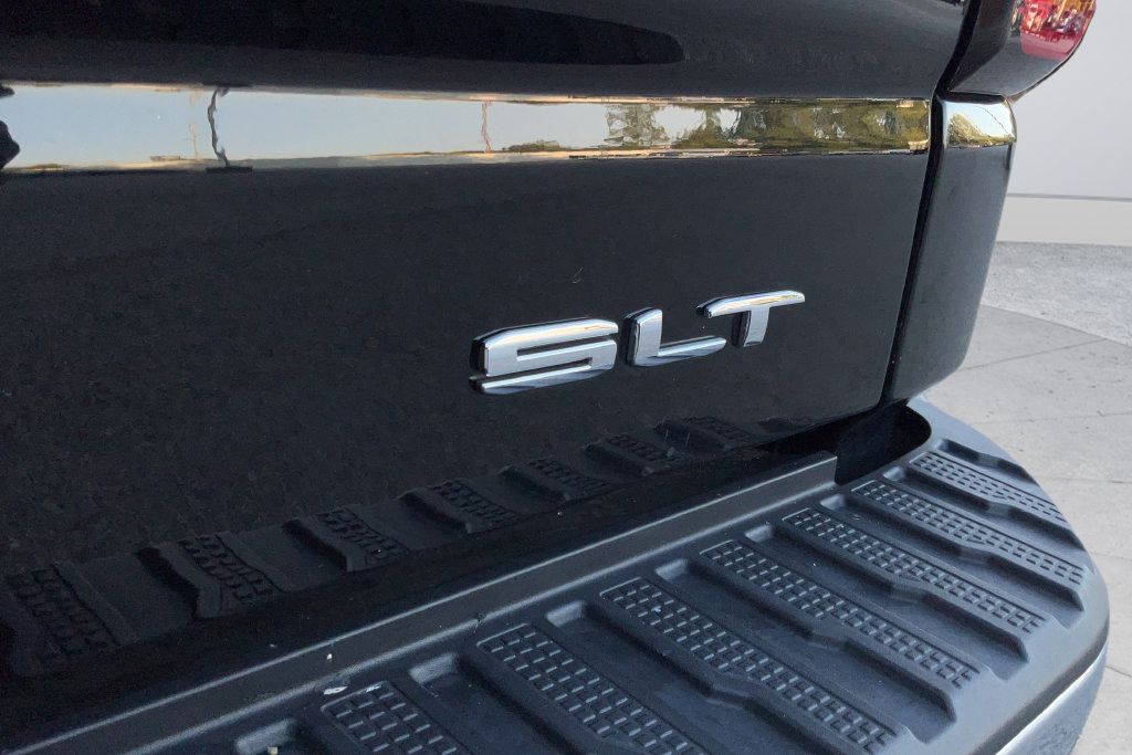 Used 2024 GMC Sierra 1500 SLT RWD image 32