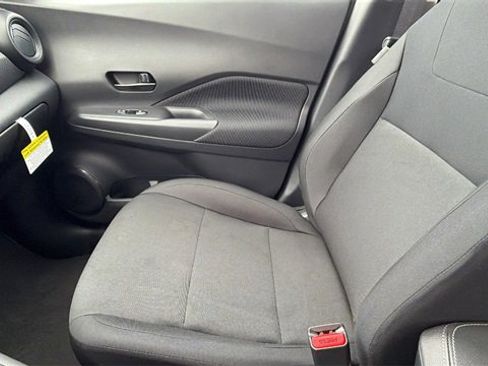 New 2025 Nissan Kicks Play S image 23
