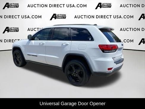 Used 2019 Jeep Grand Cherokee Laredo image 9
