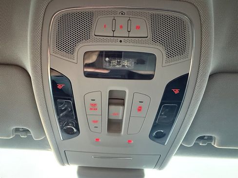 Used 2013 Audi S6 Prestige w/ Innovation Pkg image 43