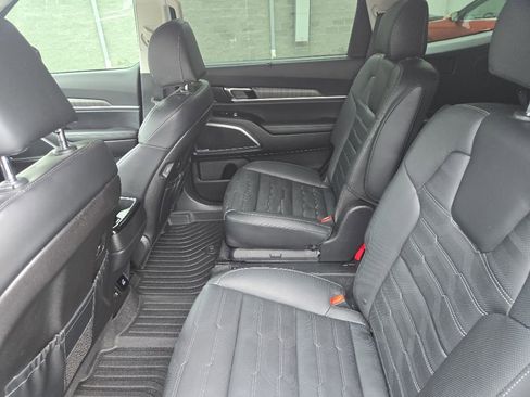 Used 2024 Kia Telluride SX Prestige AWD/4WD image 13