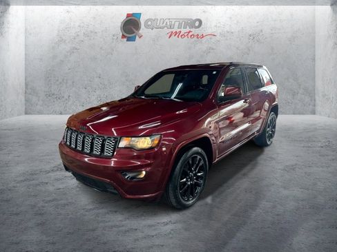 Used 2017 Jeep Grand Cherokee Altitude AWD/4WD image 1