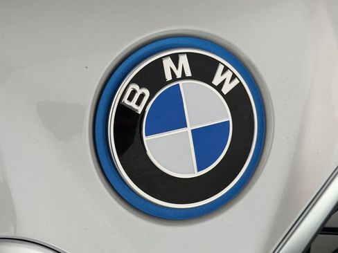 Used 2025 BMW i4 eDrive40 image 38